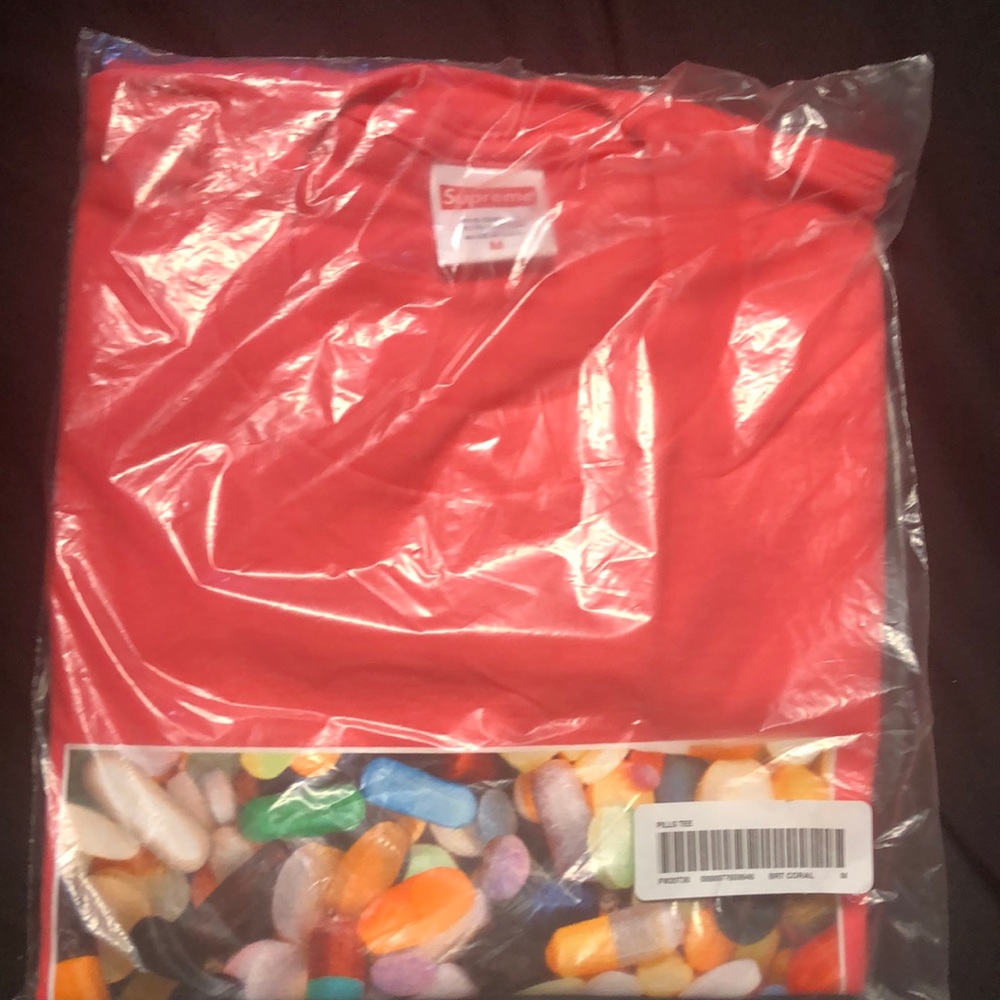 Supreme pills tee FW20 Size M